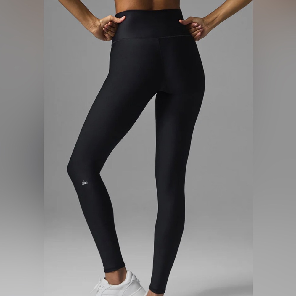 alo yoga black high rise airlift leggings